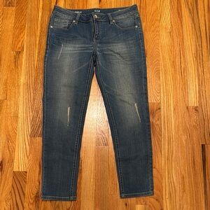 A.N.A skinny ankle jeans size 6